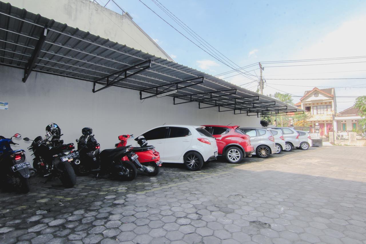D'Paragon Pringwulung Maguwo Exterior foto